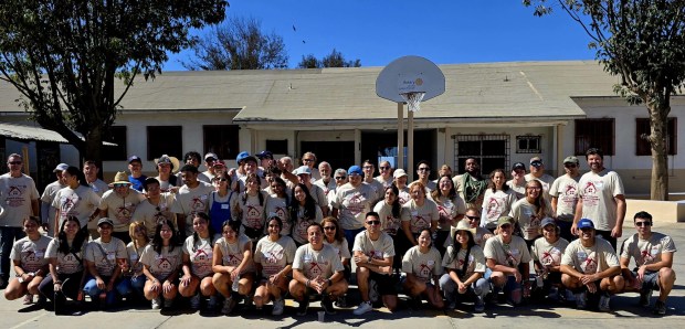 Rotary paints school in Ensenada