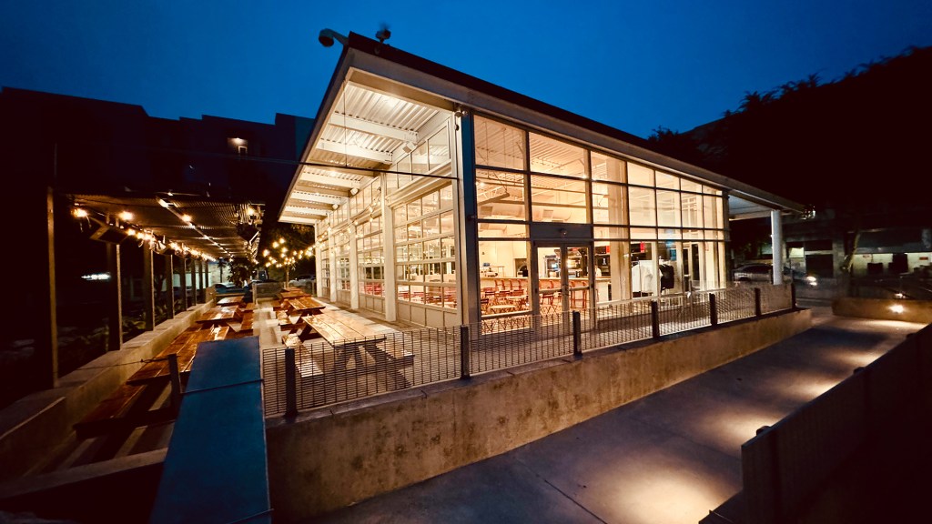 Fast-rising Izola bakery unveils expansion plans for 2026 – San Diego Union-Tribune