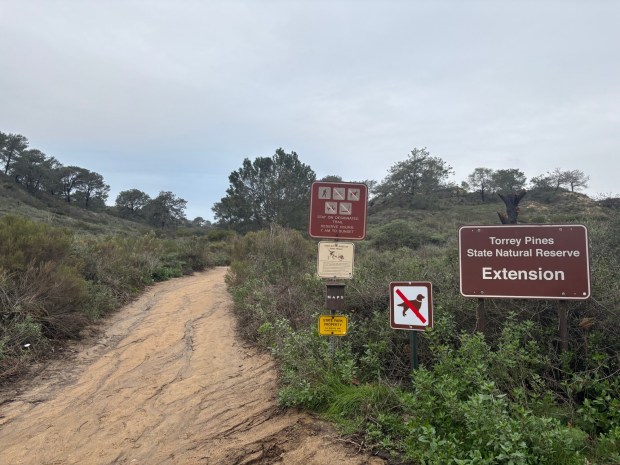 The Torrey Pines State Natural Reserve Extension trailhead on Del Mar Scenic Parkway. (Maura Fox / The San Diego Union-Tribune)