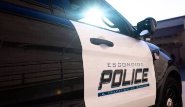 Motorcyclist killed in crash with flatbed big rig in Escondido