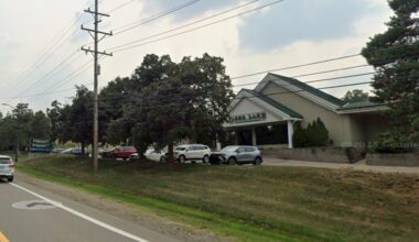 Macomb County child drowns in indoor swimming pool in Oakland County – Macomb Daily