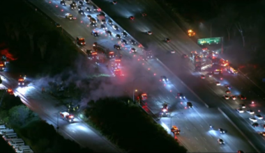 Grass fire near 405 Freeway prompts traffic jam near LAX – NBC Los Angeles