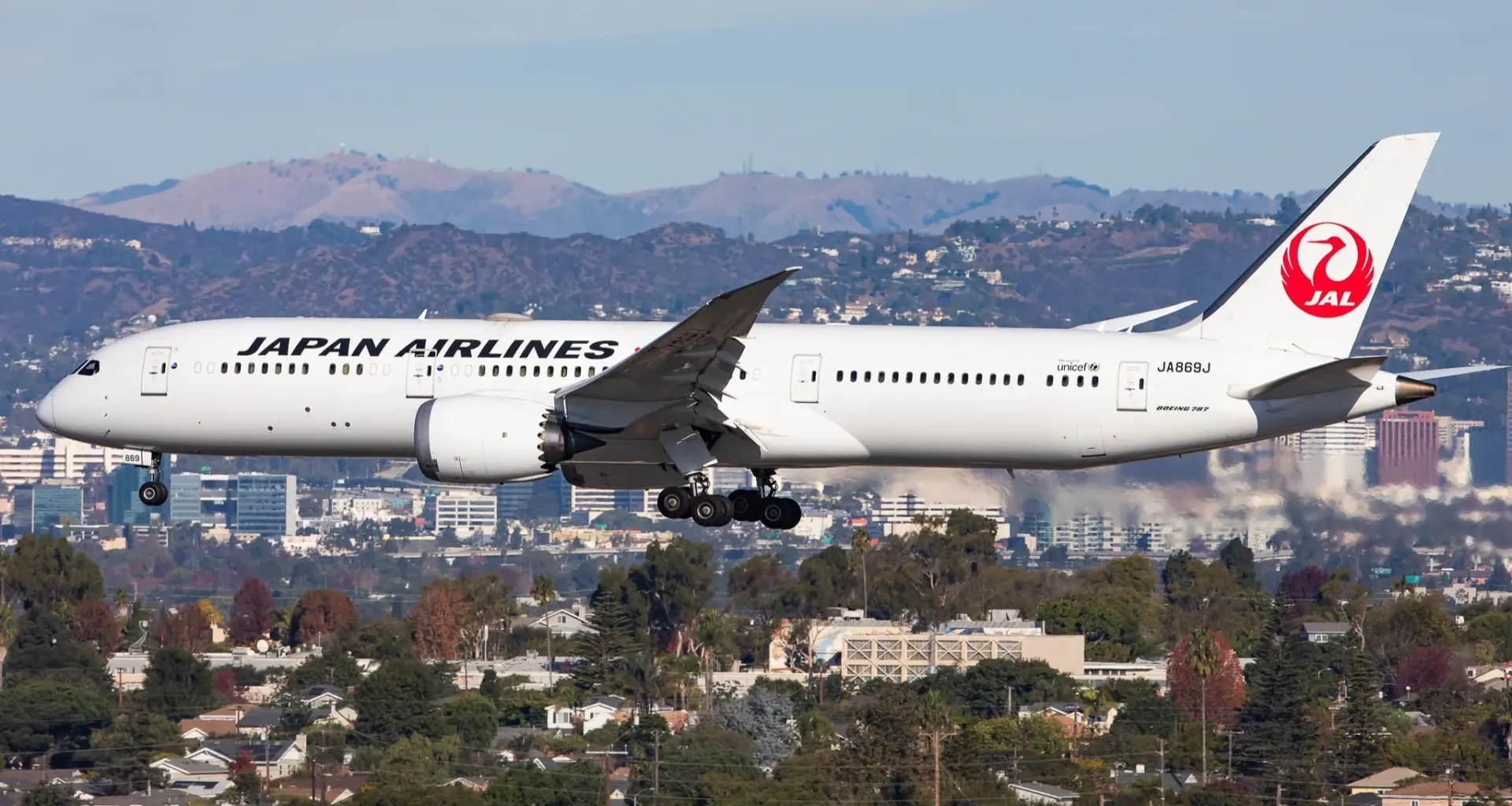 Japan Airlines Boeing 787-9 Dreamliner