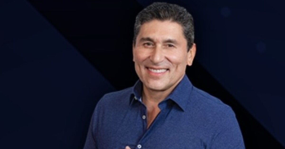 Latino motivational speaker Cesar Lozano to perform in Bakersfield