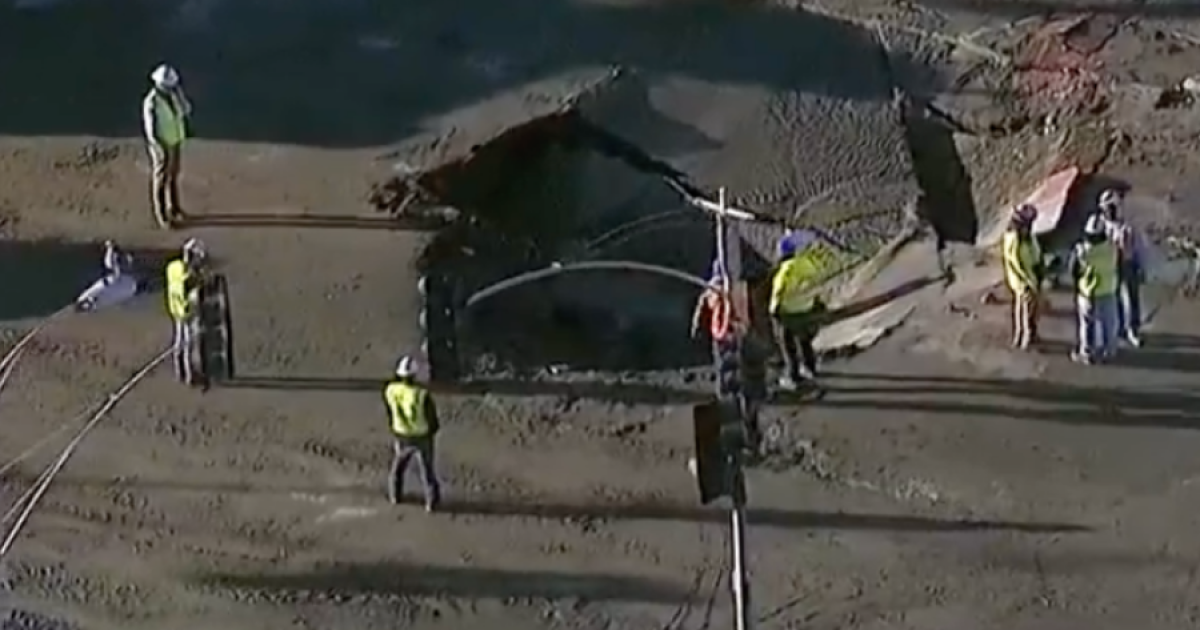 Large sinkhole on Morena Blvd. forces lane closures