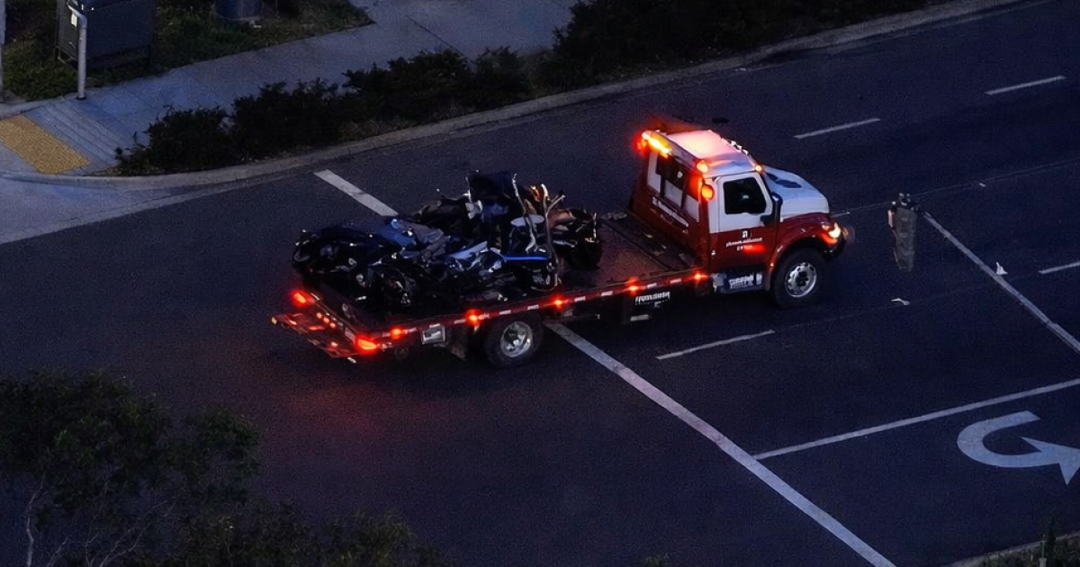Car and big rig truck collide on Torrey Pines Road in La Jolla area