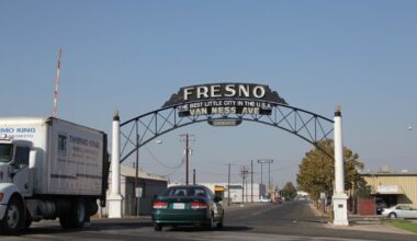 The story behind Fresno's historic Van Ness Avenue entry archway welcome sign