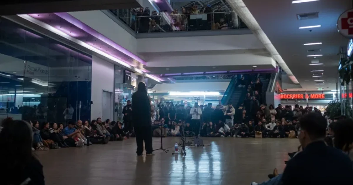 POV: You just stumbled into the hottest secret concert in Los Angeles — in a mall