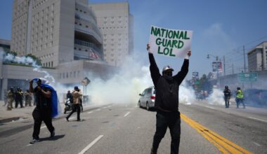 Growing outrage in Los Angeles after ICE agent shoots, kills woman in Minnesota