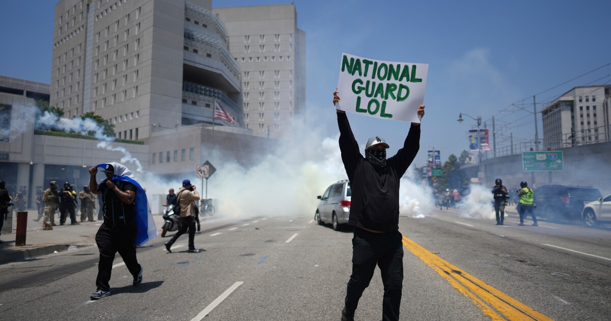 Growing outrage in Los Angeles after ICE agent shoots, kills woman in Minnesota