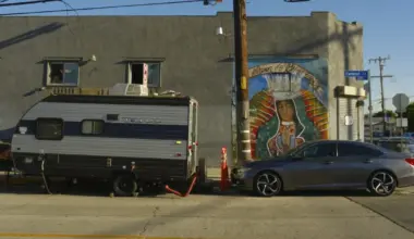 Judge orders LA to pump the brakes on rollout of new RV law