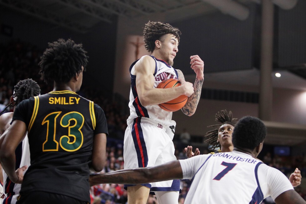 Gonzaga edges San Francisco 68-66 with Warley's 19 points, Fogle's clutch rebound