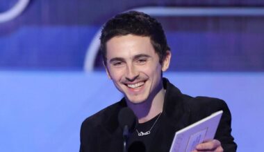 Timothée Chalamet wins Golden Globe for 'Marty Supreme' role