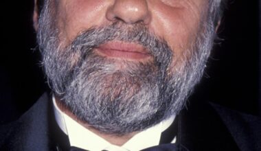 Tom Cherones, director and producer of 'Seinfeld,' dies at 86