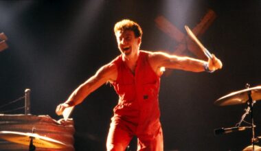 Rob Hirst, Midnight's Oil's ferocious drummer, dead at 70