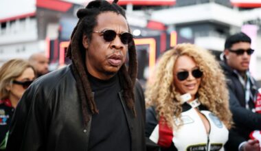 Column: As billionaires, will the Beyoncés and the Taylor Swifts stand up to tyranny?