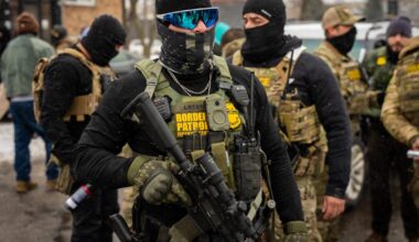 Minnesota protesters mobilize against ICE; businesses close in solidarity