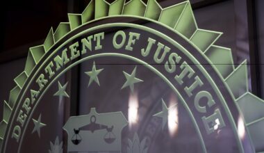 Contributor: Immigration judges should be real judges, not political pawns