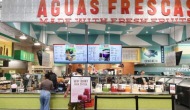 Vallarta Supermarkets opens first store outside California