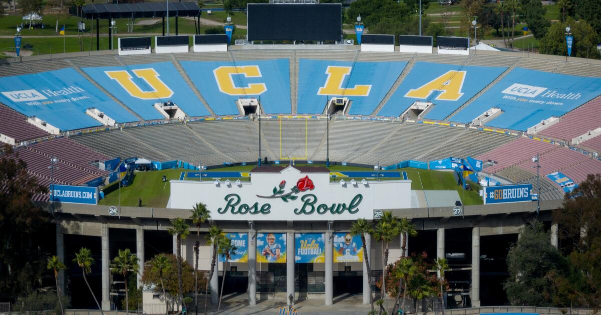 Can UCLA be forced to stay at Rose Bowl? Legal scholars weigh in