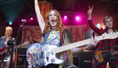 'Riot Women' review: Rockin' middle-aged, menopausal women