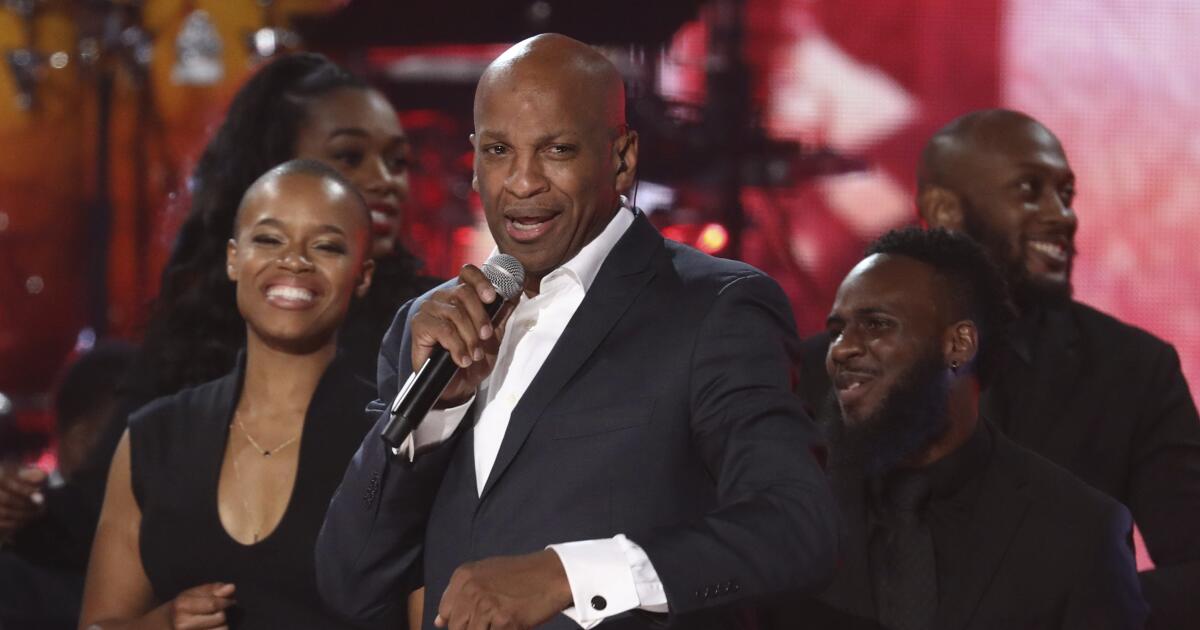 Gospel singer Donnie McClurkin sued for sexual abuse by assistant