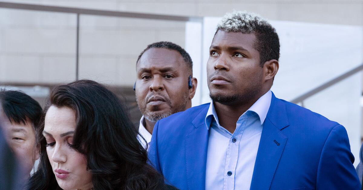 Yasiel Puig fights charges of lying to federal investigators in trial