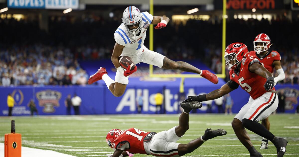 Mississippi edges Georgia to win Sugar Bowl, advance to semifinals