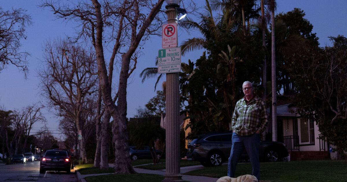 Letters to the Editor: L.A. needs to adopt solar street lighting to combat wire thefts