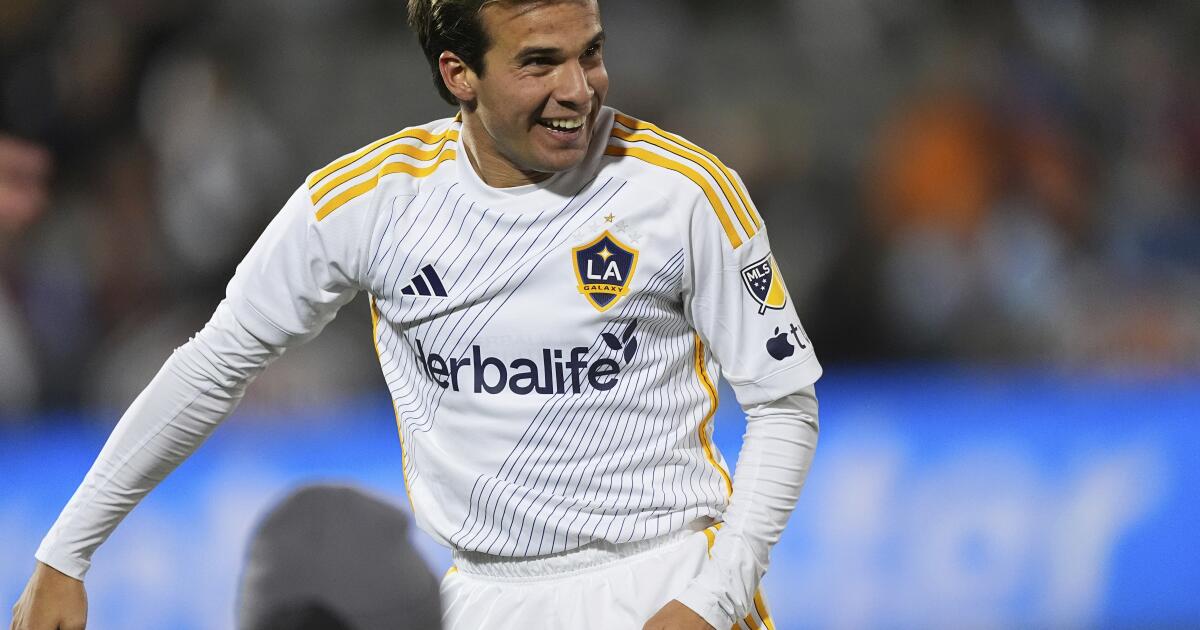 Galaxy star Riqui Puig may miss second season after knee surgery