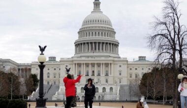 Lawmakers return to Washington facing Venezuela concerns, shutdown threat