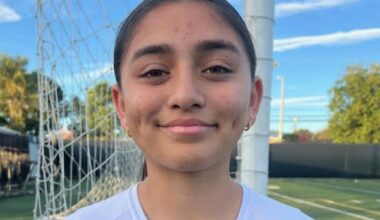 St. Genevieve High's Mia Rizo is earning rave reviews in girls' soccer