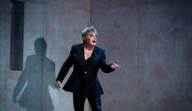 Eddie Izzard goes solo in 'Hamlet' now at the Montalbán Theatre