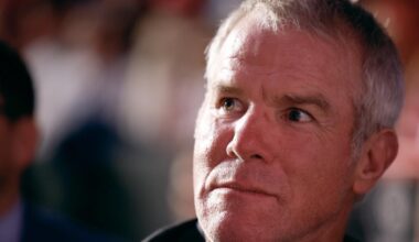 Brett Favre denies report he has 'given up hope' in Parkinson's battle