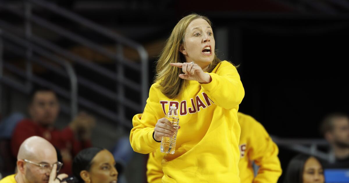 USC women's basketball snaps losing streak with rout of Purdue