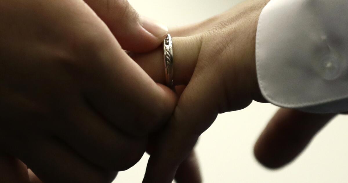 California expands low-cost divorce to more couples, particularly those with kids