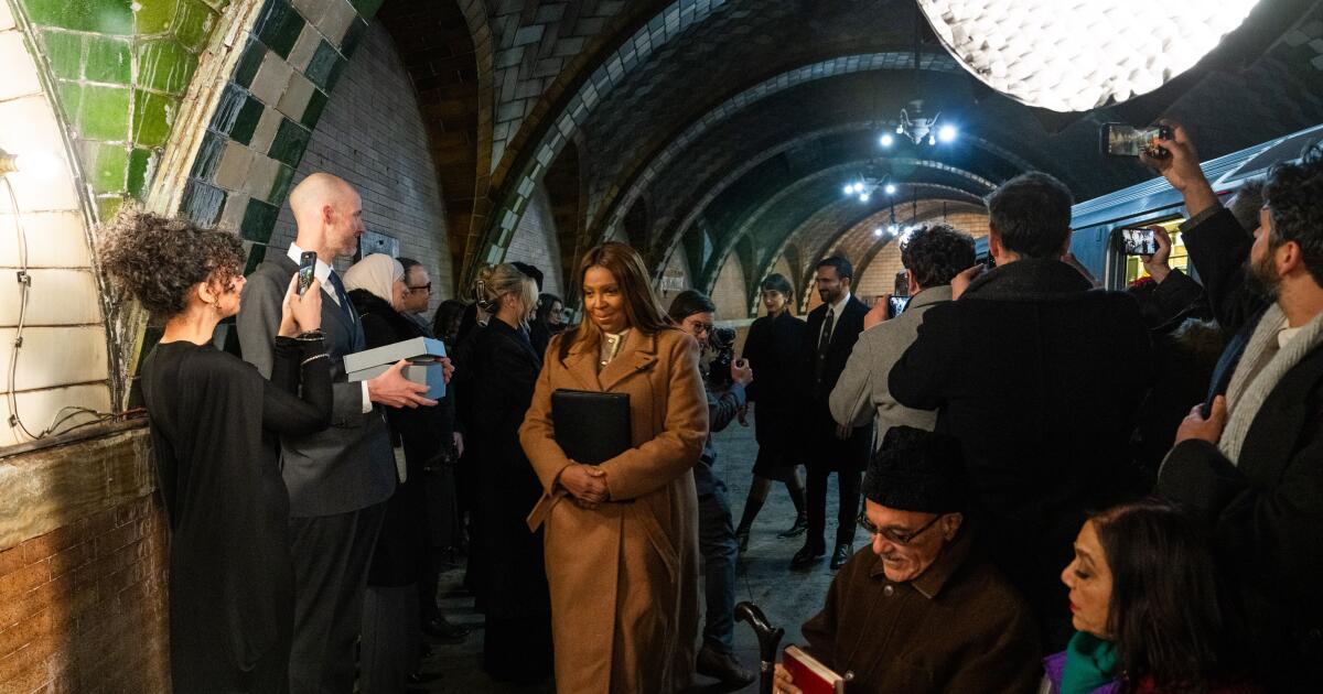 Mamdani officially sworn in on a Quran full of symbolism