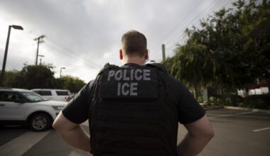 California bill would ban current ICE employees from police officer, teacher jobs