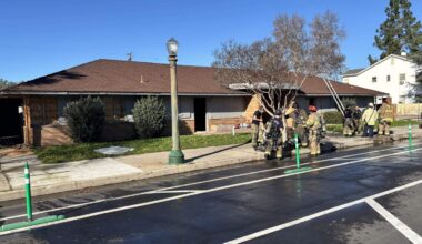 Fresno fire crews battle 2-alarm fire at boarded-up office building