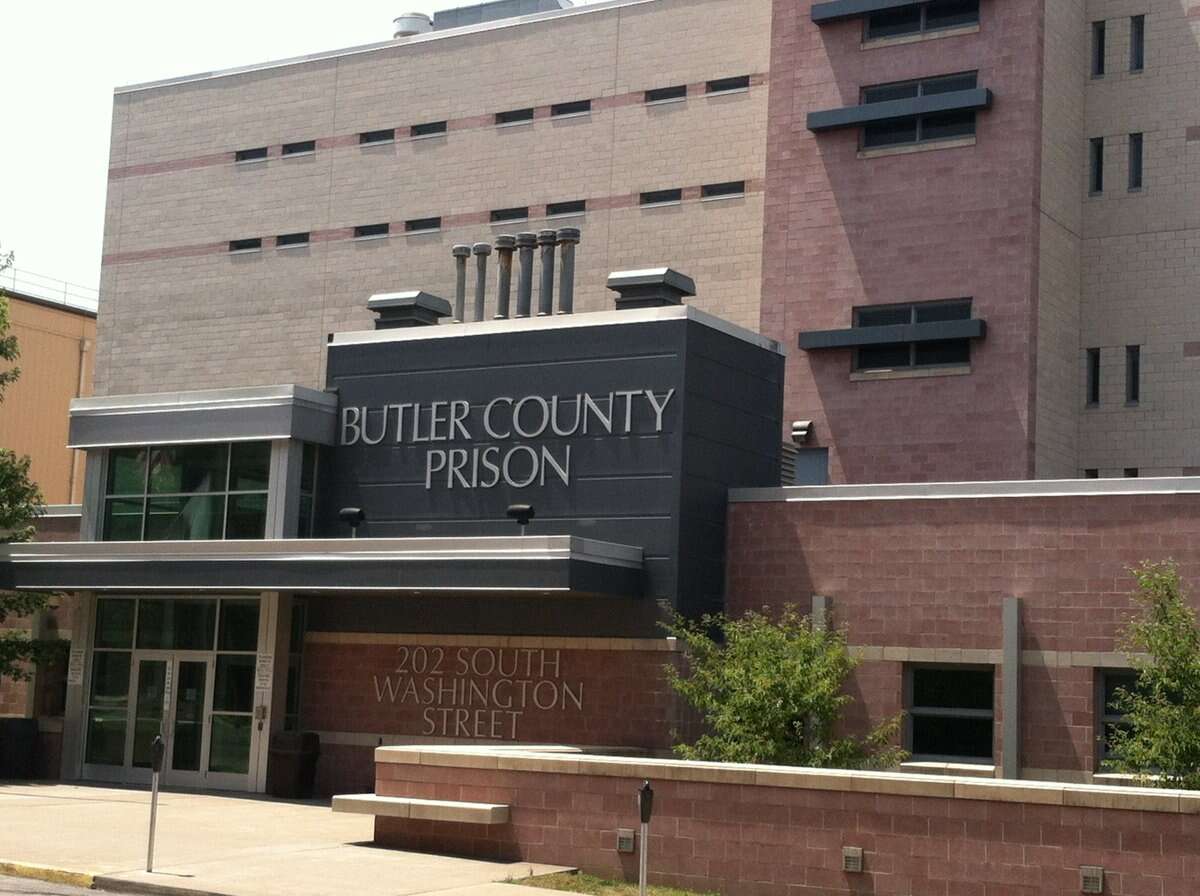 Man in custody Tuesday following Monday manhunt in Oakland Township – Butler Eagle