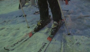 Deadly California avalanche prompts safety reminder for Washington skiers