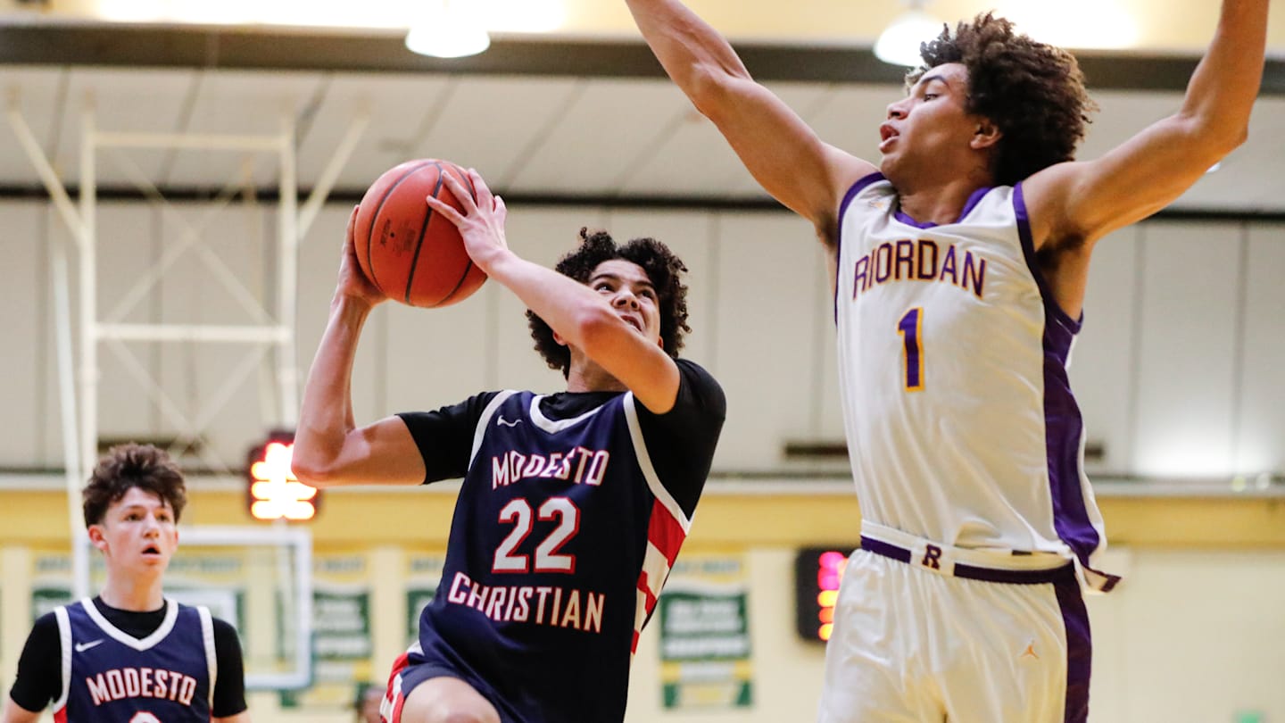 Sacramento Metro High School Boys Basketball Schedule & Scores