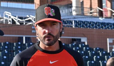 Giants Reveal Starting Lineup for Spring Training Opener Against Mariners