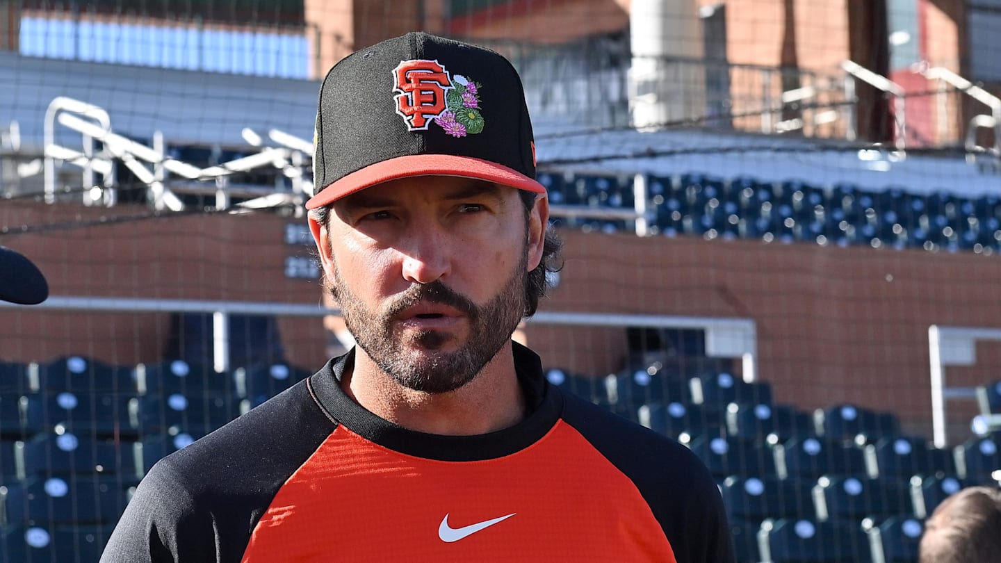 Giants Reveal Starting Lineup for Spring Training Opener Against Mariners