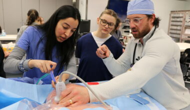 Anesthesiology skills night a hit with OUWB medical students - Oakland University William Beaumont School of Medicine