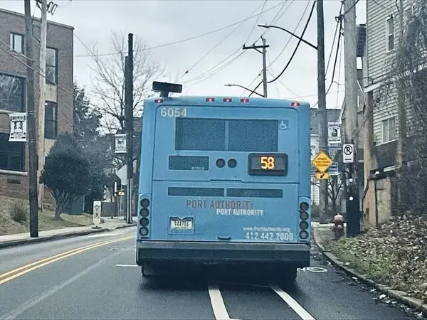 Woman struck by bus in Oakland