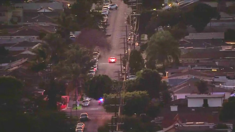 Police officers chased a fleeing suspect driver in South Los Angeles on Jan. 31, 2026. (KTLA)