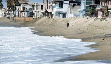 Woman’s body washes ashore on Long Beach Peninsula. Police say no foul play suspected. • Long Beach Post News