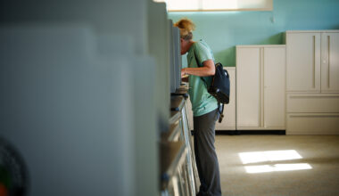 California can sidestep scandal, bias while counting votes