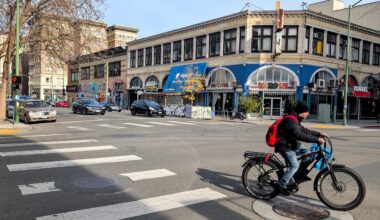 Driver Kills Bicyclist in Oakland